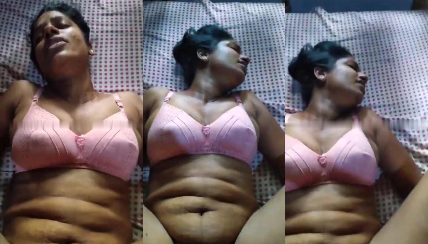 Gaon Ke Pati Ne Subhe Subhe Apni Biwi Ko Gulabi Bra Main Jabardast Choda