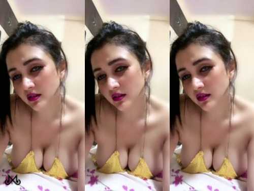 Famous UrSonaBabu aka Pinky Teasing On Tango Live