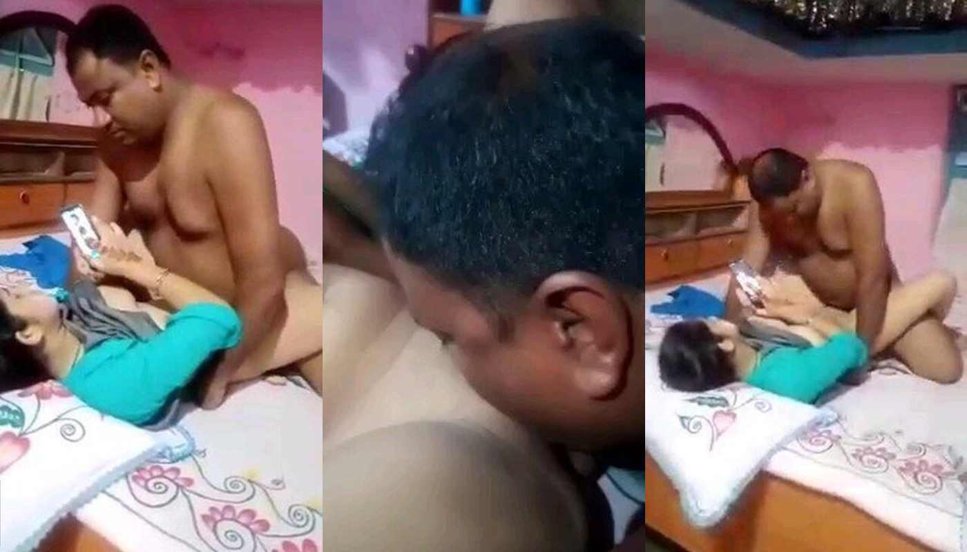 Arrange Marriage Main Mili Patni Ki Chut Chatke Reel Dekhte Huia Chudai