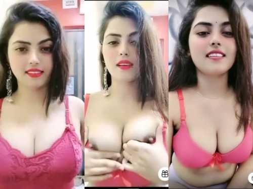 Sexy Shonykka Tits Out Live on Tango