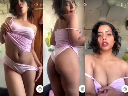 Hot Sanavi Khan Tits Out on Tango
