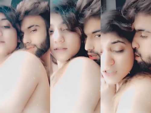 Hot Indian lovers standing sex MMS
