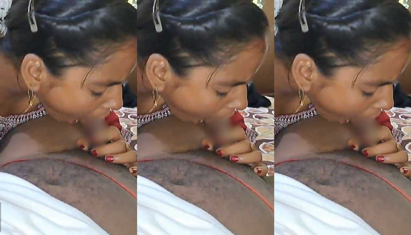 Cute Girlfriend Lal Dress Main Hotel Bed Main BF Ko Letake Lund Chusa