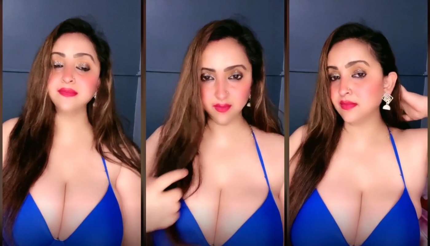Sanjana Deep Cleavage Show on Tango Live 9
