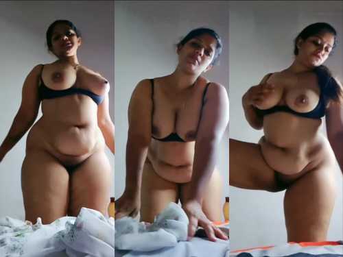 Tamil Chubby Wife Dancing Nude On Song