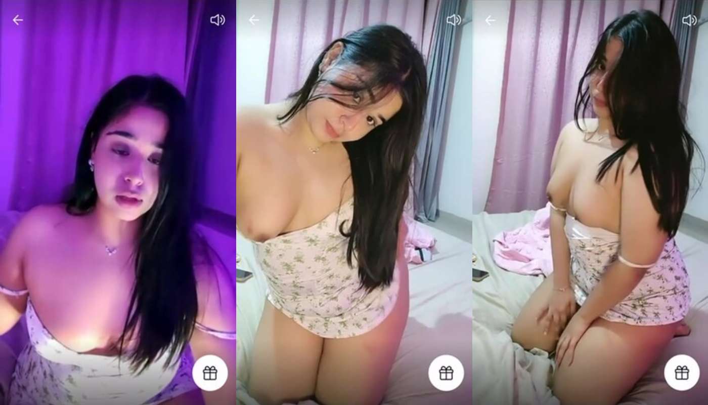 Chubby Diya Boobs and Ass Show on Live Tango