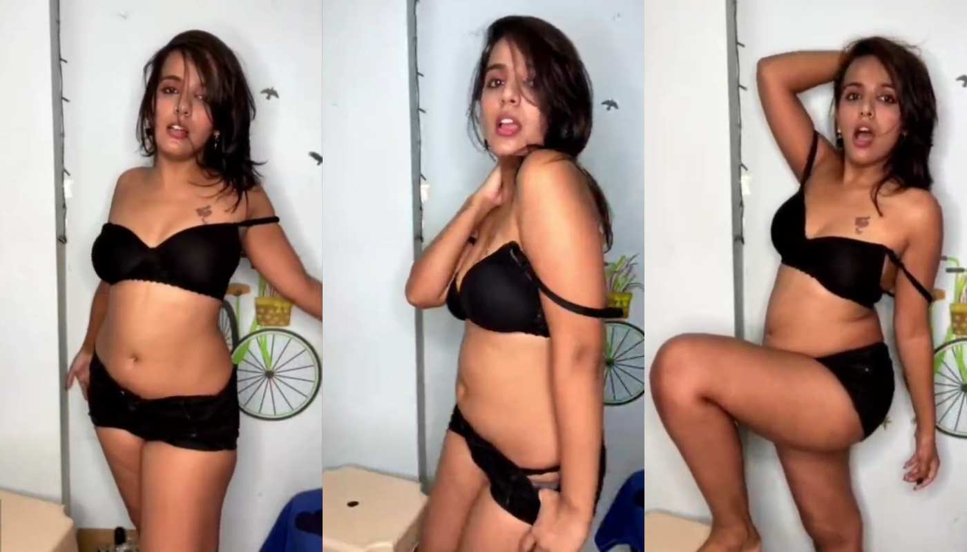 P2 Shreyal Pandey Tango Premium Nude Show