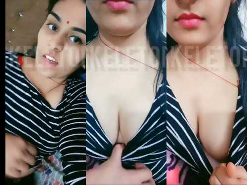 Showing Cleavage And Dirty Talks On Tango Live